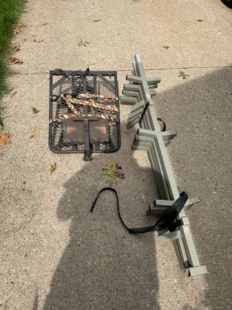 Tree stand & ladder 1