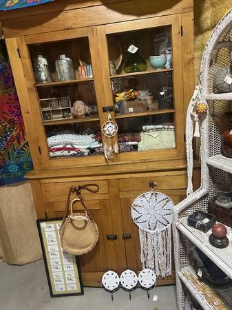 Very nice heavy pine 1800s cabinet 1