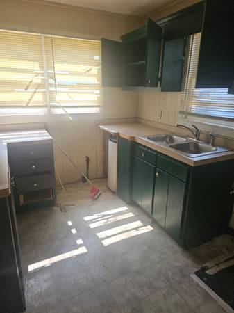 $65,000 / 2br - 825ft2 - 215 Mcree Dr, Camilla, GA 31730 FOR SALE!!! (Camilla, GA)64287174032387124