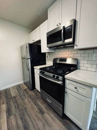 $1,400 / 1br - 531ft2 - Available 1+1 (Los Angeles)63701130505475124