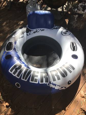Large River Run Rafting Tube With Cupholders 1