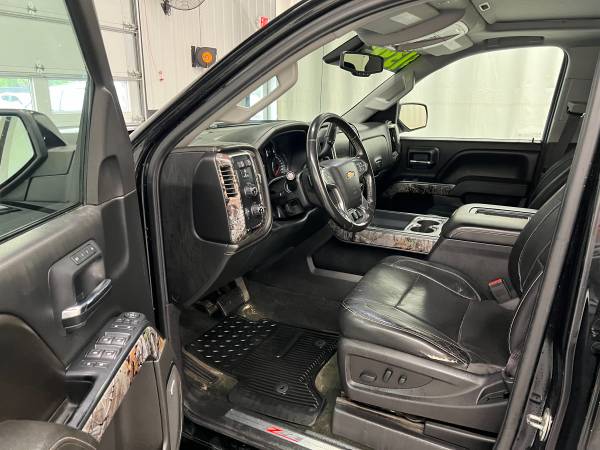 2017 Chevrolet Silverado 1500 LTZ - Photo 7