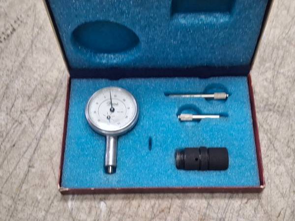 Central Tool Universal Dial Indicator Made in USA 1