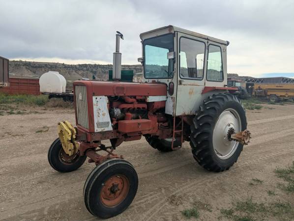 IH Tractor 1