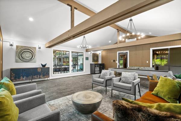 $1,999 / 2br - 1046ft2 - 2B/2B, Gas Range, In Lakewood (8200 Bridgeport Way Southwest, Lakewood, WA)63850642554753124