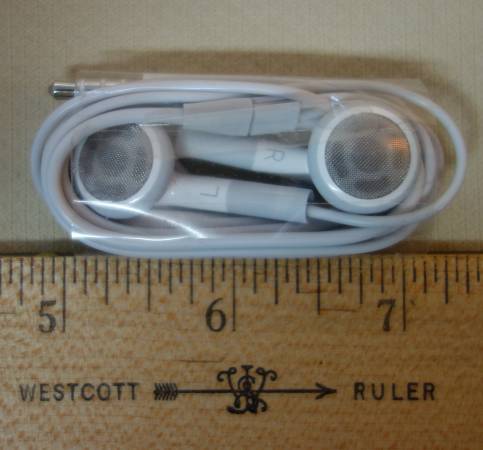 Authentic Apple Wired Ear Buds iPod iPhone iPad White 1