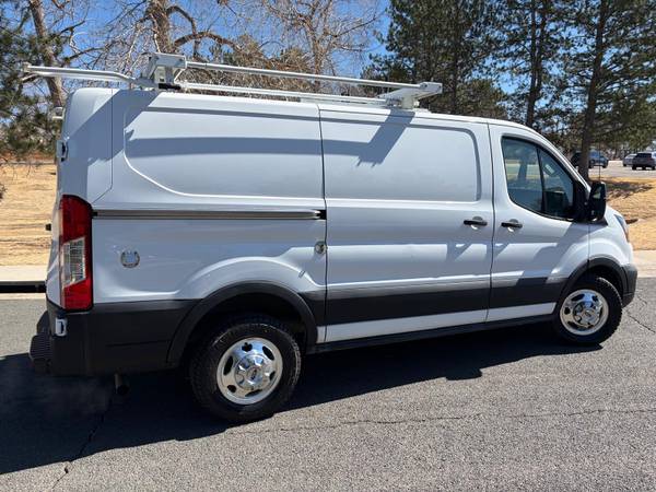 2021 Ford Transit 250 - Photo 4