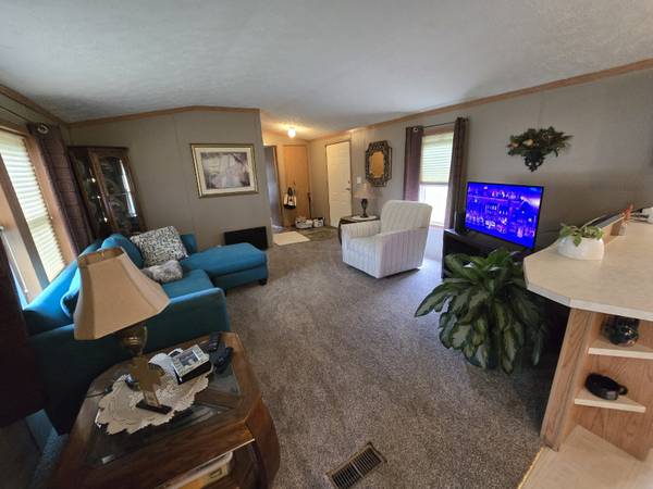 $49,900 / 2br - 960ft2 - Still Like New!  Neat and Clean!  WELL Maintained! (Lakeville)64003961578881123