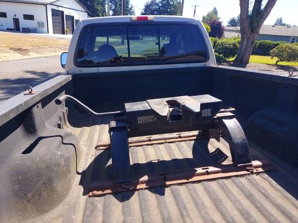 Camioneta con bajo kilometraje, motor 7.3 Powerstroke - $12,000 (Centralia)63469765101699123