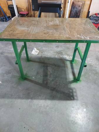 Nice heavy duty work bench 1