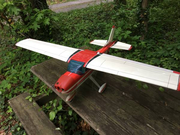 Cessna 182 RC Airplane model 1