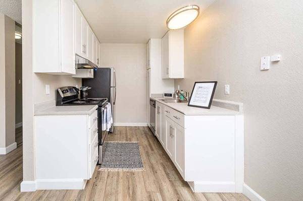 $1,090 / 2br - 800ft2 - 2 WEEKS LOOK AND LEASE SPECIAL!! CALL TODAY!! (rohnert pk / cotati)64055522648577122