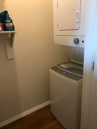 WHIRLPOOL STACKABLE WASHER/DRYER 1