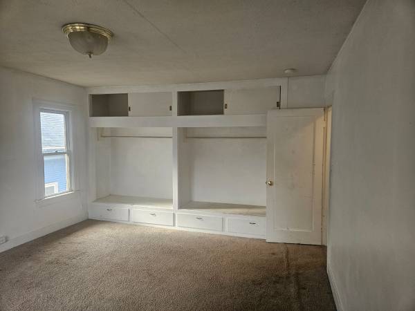 $1,010 / 1br - Large, Quiet Home in North Capitol Hill November 1, flexible move-in (North Capitol Hill)63884778534019120