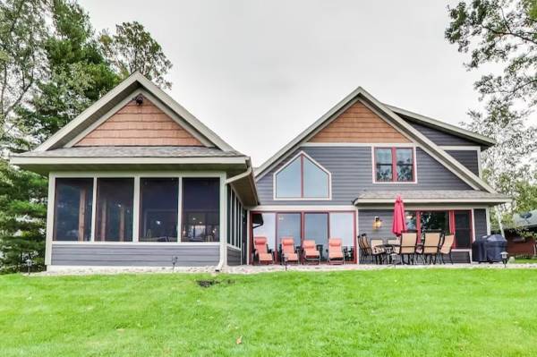 $1 / 5br - Ivy Lane is located on Crosslake of the Whitefish Chain of Lakes (Crosslake, MN)64178132071554120