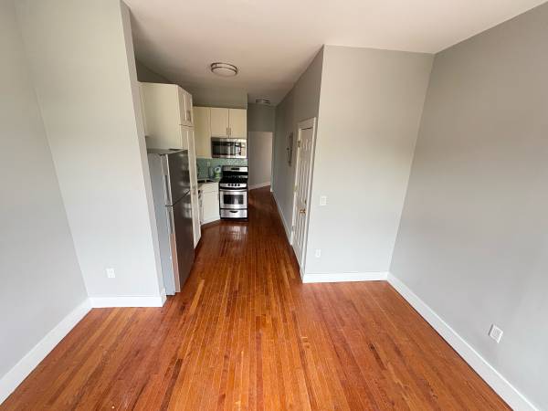 $2,899 / 3br - Gorgeous 3 Bedroom, 2 Full Bathroom with Laundry in Unit (Crown Heights)63809042288129120