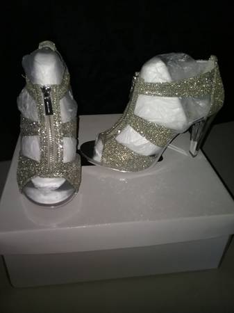 MK silver heels 1