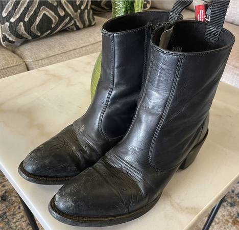 Laredo mens black leather boots size 8D 1