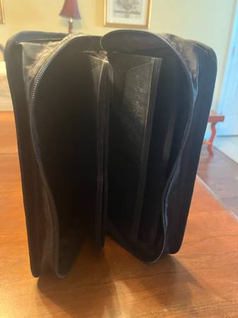 CD BINDER/BOOK 1