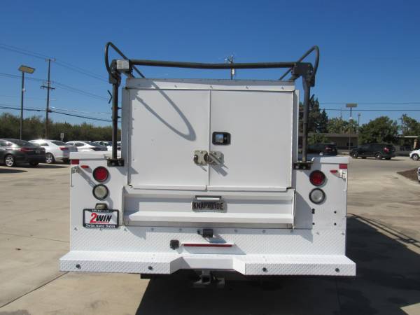 2017 FORD F350 ***CAMA DE 11 FT UTILIDAD*** - $18,995 (2WIN AUTO SALES)63619519907843123
