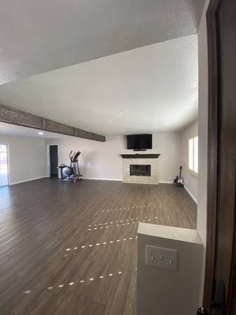 $10000.00 / 4br - 1607ft2 - Remodeled Home Away From Home Available for Short-Term Rental to Out-O63800689789955121