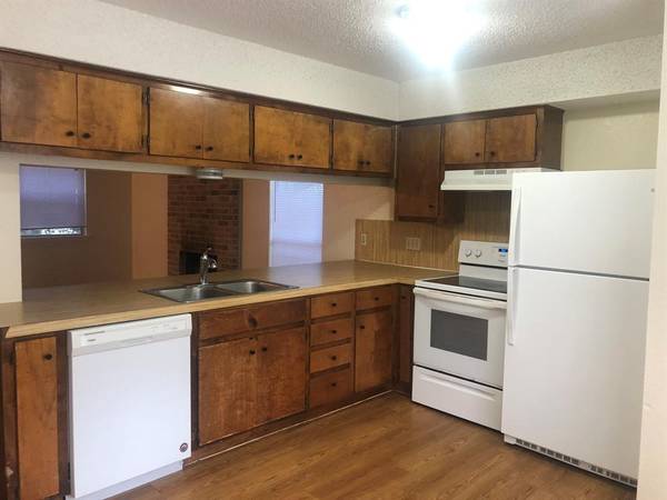 $1,495 / 2br - 900ft2 - 2/1.5 Duplex for $1495 near Brodie/William Cannon! Carport/Yard! (Brodie/William Cannon)63922558123650124