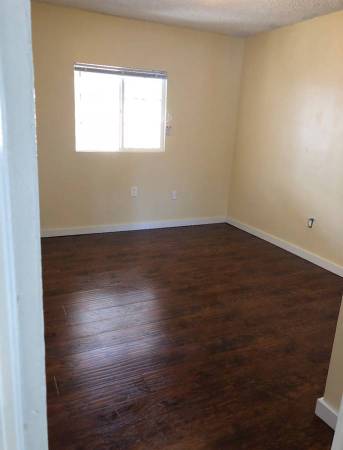 $650 *Habitación privada buscando persona responsable* (Ft Lauderdale)64049278720642122