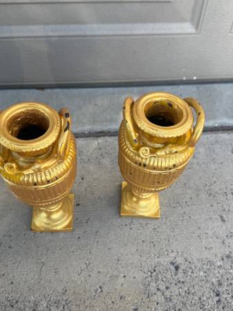 Bronze urns ⚱️ 1