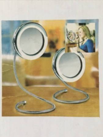 New Flexible Magnifying Mirror 1