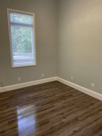 PRIVATE OFFICE SUITE 1