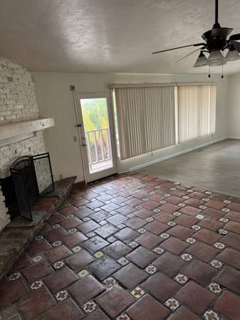$3,600 / 2br - 1185ft2 - Gorgeous hillside home (Oceanside)63933118884226123