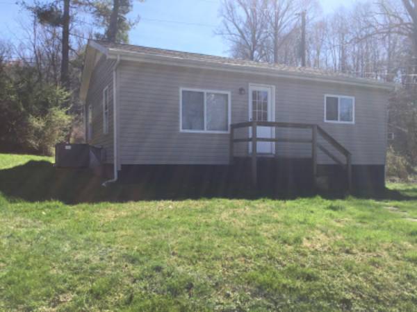 $1100.00 / 2br - 750ft2 - Milligan house63858767247363121
