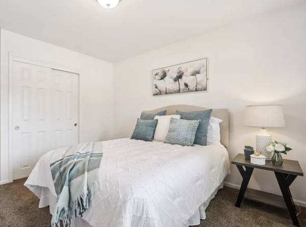 $550 / 1br - Comfortable Bedroom With Attached Bathroom Ready Today (Minneapolis)63797882026627120