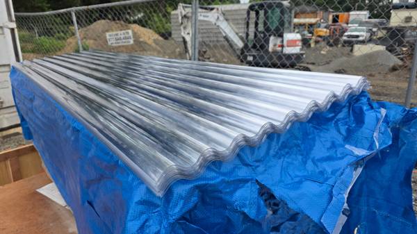 Clear Corrugated Polycarbonate Panels 1