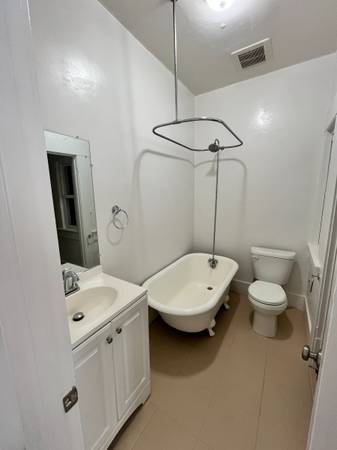 $1,845 / 425ft2 - Estudio excelente en Bankers Hill ¡$1000 de descuento en el primer mes de alquiler! (Bankers Hill)63865932049409122