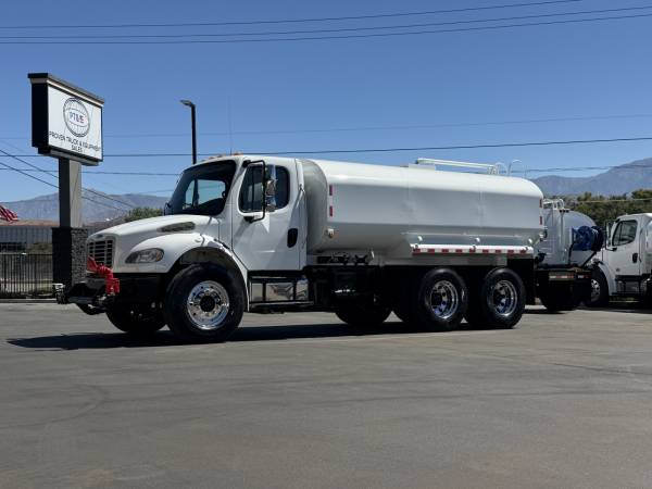 2016 Freightliner M2 4000 Gallon Water Truck 1