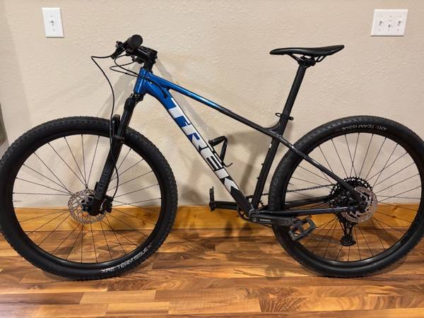 自転車本体 trek marlin 8 with free road bike Trek Marlin 8 Gen 3 - The Bicycle Garage | Fremont, CA
