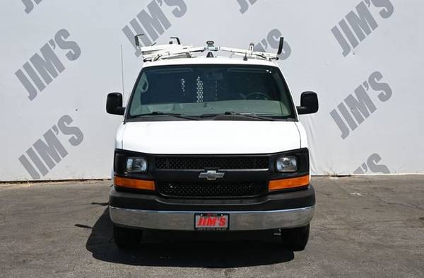 2014 Chevrolet Express - Photo 2