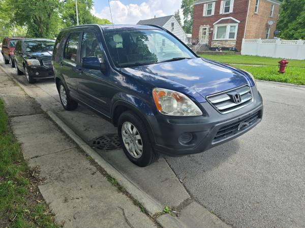 2006 HONDA CR-V 4X4  ..... LIMPIO ... FUNCIONA EXCELENTE - $3,900 (Oak lawn)63624813265537121