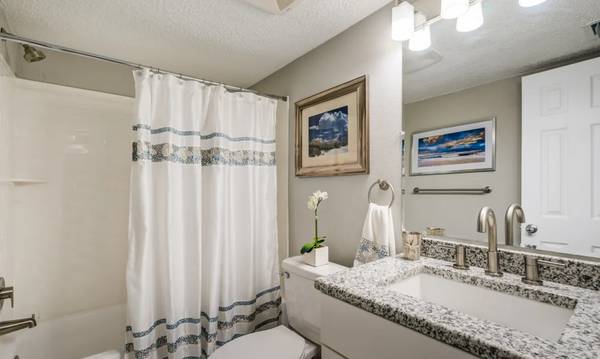 $1,820 / 2br - 881ft2 - Spooktacular Special - No Amenity Fee & Half Off Pet Fees (Seminole)63991084131459123