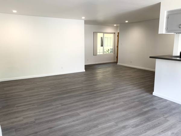 $2,790 / 2br - 1200ft2 - MUST SEE Remodeled Upper 2BR+2BA, 2 Parking, AC, Balcony, Gated Bldg (Beverly Hills/WeHo/Culver City AdjPalms)63701034571779122