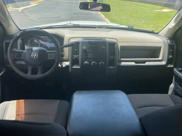 2012 RAM 2500 ST - Photo 9