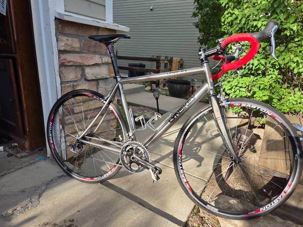Road Bike 54cm lynskey titanium Dura-ace components - bicycles