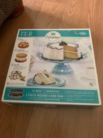 Fillables Baker's Advantage 2 Piece Round Cake Pan 1