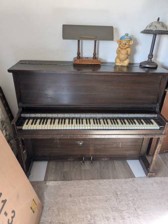 Older Piano 1
