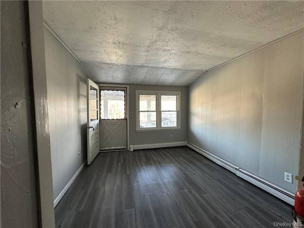 $995 / 150ft2 - 1 Bath Apartment (Clintondale)64147863595522124