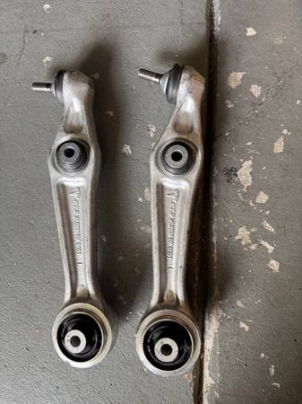 New front lower control arm Tesla model s and x 1