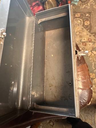 Tool box w/ tools 1