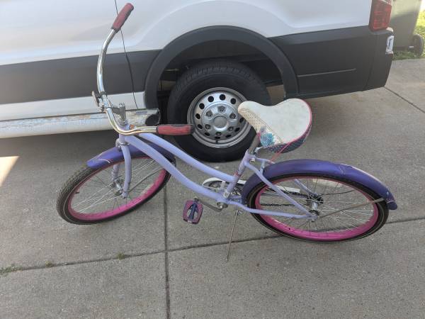 24" Huffy Cranbrook Bike 1