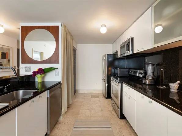 $1,030 / 2br - Gran Oferta Casa de 2 Dormitorios (North Miami)64051006645123121